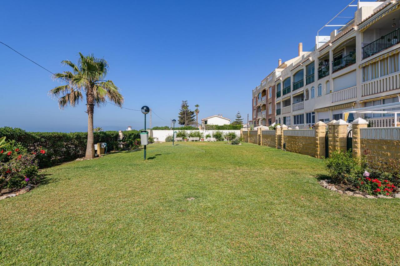 Wintowinrentals Amazing Front Sea View & Relax Torre de Benagalbon Exterior photo